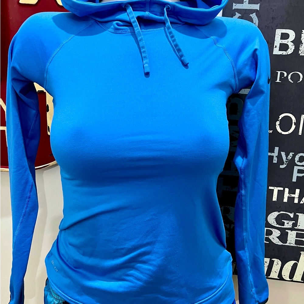 Nike Drifit Pullover - image 1